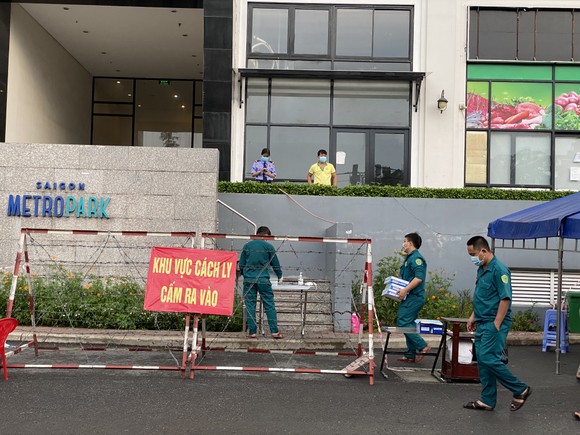 TP Thủ Đức: Phong tỏa một chung cư do có liên quan ca mắc Covid-19 ảnh 2