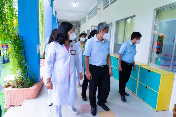 TPHCM: Khánh thành trung tâm chăm sóc trẻ sơ sinh có mẹ mắc Covid-19 ảnh 2