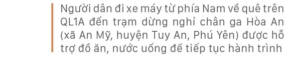 Nồng ấm nghĩa tình miền Trung hỗ trợ dòng người về quê ảnh 40