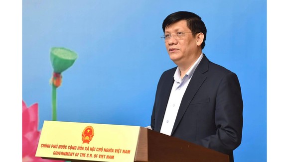 Thủ tướng Chính phủ gặp mặt, biểu dương đại diện lực lượng y tế tuyến đầu chống dịch ảnh 6