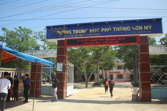 Quảng Ngãi: Hơn 390 thí sinh tham dự kỳ thi tốt nghiệp THPT đợt 2 ảnh 1