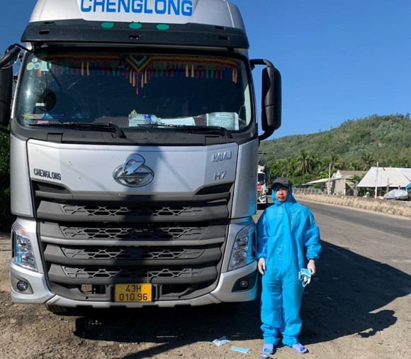 Quảng Ngãi: Phát hiện tài xế chở người về từ vùng dịch ảnh 1