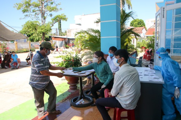 Cà Mau xét nghiệm Covid-19 toàn bộ người dân ảnh 1