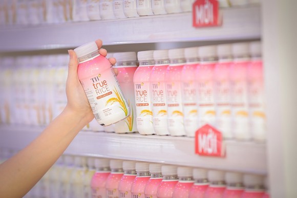 Bí quyết vị ngọt mát lành tự nhiên của nước gạo lứt đỏ TH true RICE ảnh 1