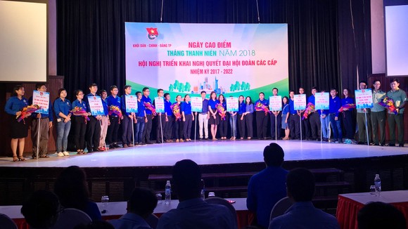 Đạp xe về với địa chỉ đỏ cách mạng Xuân Mậu Thân ảnh 4