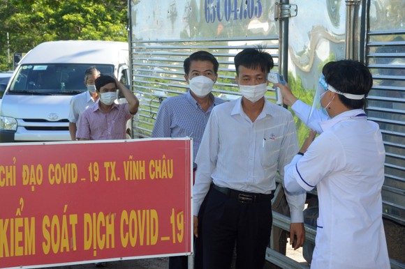 Sóc Trăng giám sát chặt chẽ người đi và về từ vùng có dịch Covid-19 ảnh 1