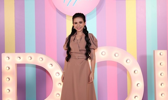 Nam chính 'Thưa mẹ con đi' tái xuất vai con nhà siêu giàu ảnh 2