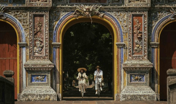 'Gái già lắm chiêu V' được phát hành trên Netflix ảnh 2