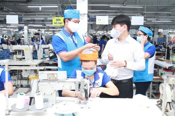 Vinatex sắp tung ra khẩu trang 'song kiếm hợp bích' ảnh 2