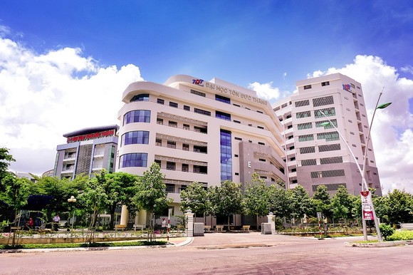 Lý do Hiệu trưởng Trường ĐH Tôn Đức Thắng bị tạm đình chỉ công tác ảnh 2