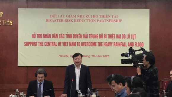 Không khí lạnh mạnh tràn về, thêm áp thấp nhiệt đới mới ảnh 3