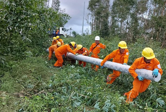 Bão số 10 đang lệch Nam - Dự báo đổ bộ vào khu vực từ Quảng Ngãi đến Khánh Hòa ảnh 3