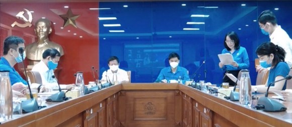 Thi sáng tác "Giai điệu nơi tuyến đầu" và clip "Thời khắc khó quên" trên Tiktok ảnh 1