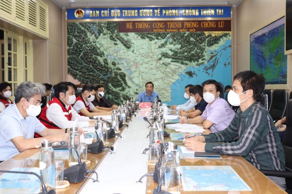 Sẵn sàng sơ tán gần 260.000 người dân tránh bão Côn Sơn ảnh 2
