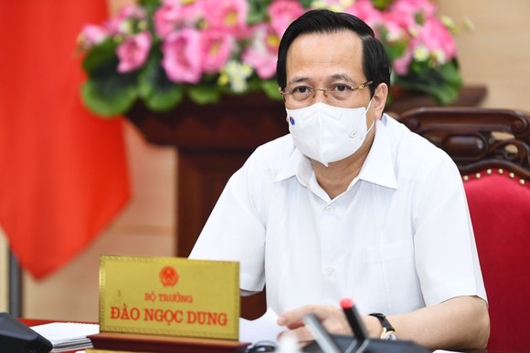 Thành lập 12 đoàn kiểm tra việc hỗ trợ gạo và tiền cho người lao động khó khăn ảnh 1