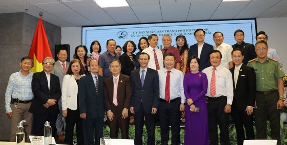 Kiều bào hướng về Thành phố Hồ Chí Minh cùng đồng tâm chống dịch Covid-19 ảnh 1