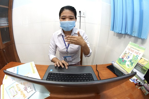 Đưa chữ qua xã đảo ảnh 1