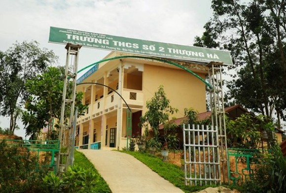 Công an triệu tập thầy giáo bị tố làm nữ sinh lớp 8 mang thai ảnh 1