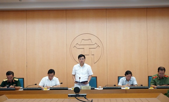 Hà Nội phê bình lãnh đạo 6 quận, huyện không họp phòng, chống dịch Covid-19 ảnh 1