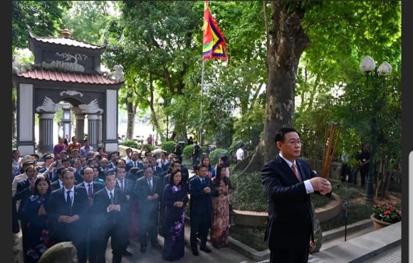 Phát huy truyền thống ngàn năm văn hiến, quyết tâm xây dựng, phát triển Thủ đô ảnh 2
