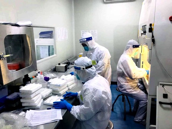Trưa 17-5, thêm 30 ca mắc Covid-19 tại 6 tỉnh thành ảnh 1
