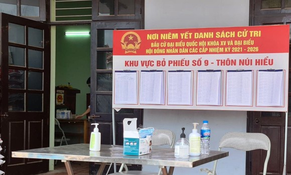 “Tâm dịch” Bắc Giang, người dân lạc quan đi bỏ phiếu ảnh 3