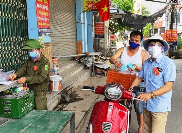 “Tâm dịch” Bắc Giang, người dân lạc quan đi bỏ phiếu ảnh 5