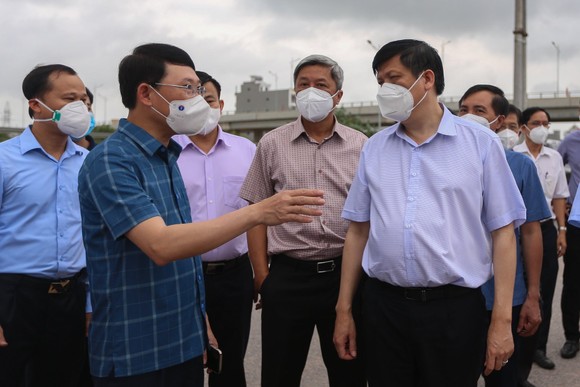 Bộ trưởng Bộ Y tế: Thay đổi trong chiến lược phòng, chống dịch ở Bắc Ninh, Bắc Giang ảnh 1