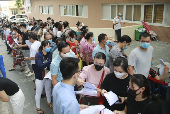 Bộ Y tế yêu cầu đình chỉ ngay cơ sở tiêm chủng vaccine Covid-19 không an toàn ảnh 1