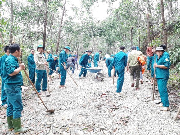 Tan hoang thủy điện Rào Trăng 3 ảnh 5