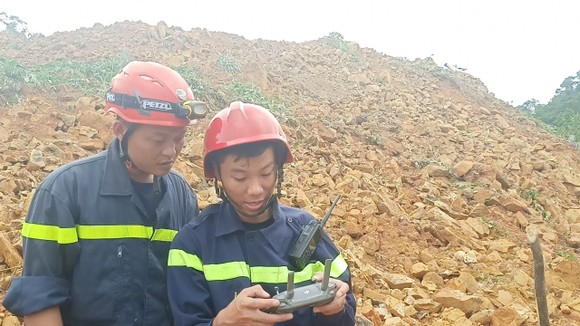 Tan hoang thủy điện Rào Trăng 3 ảnh 14