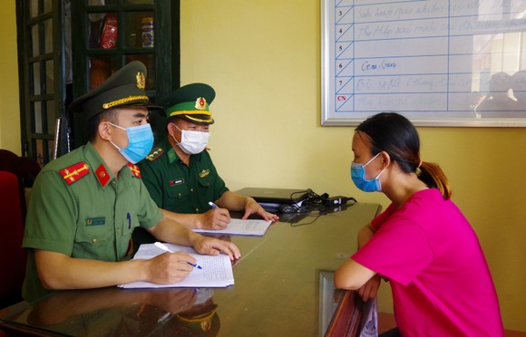 Triệt phá đường dây đưa người xuất cảnh trái phép sang Trung Quốc ảnh 4