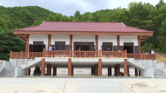Bà con dân tộc Chứt ở bản Rào Tre vui đón Tết Lấp lỗ ảnh 7