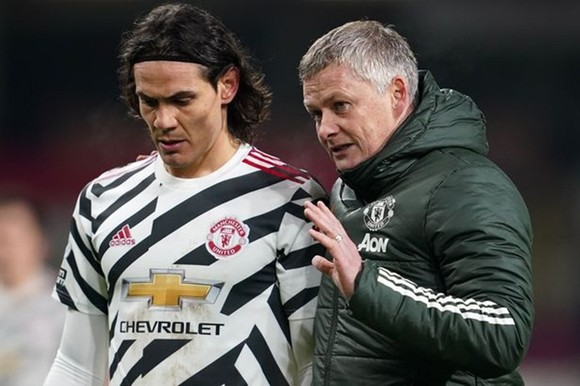 HLV Solskjaer kêu gọi người hâm mộ “hạ nhiệt” ảnh 1