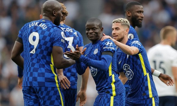 Thắng thuyết phục derby London, Chelsea lên ngôi đầu ảnh 1