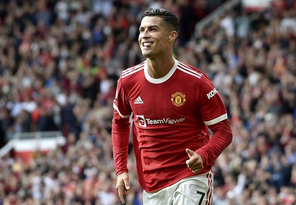 Chỉ chơi nửa số trận, Ronaldo vẫn dẫn đầu mọi thông số ảnh 1