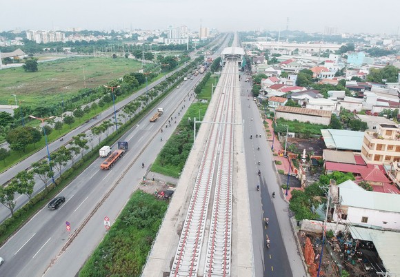 Metro tạo lực cho Thành phố cất cánh: Nguồn lực to lớn dọc tuyến ảnh 1