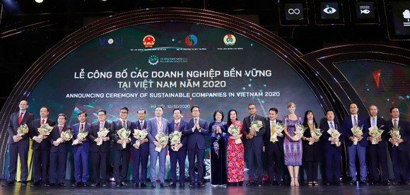Tập đoàn Xây dựng Hòa Bình - Top 10 Doanh nghiệp bền vững 2020 ảnh 1