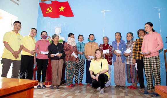 Viva Life - Thành công trong kinh doanh, hăng say trong công tác từ thiện ảnh 4
