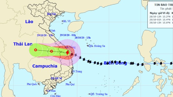 Bão số 9 càn quét các tỉnh miền Trung, hàng trăm nhà dân tốc mái ảnh 6