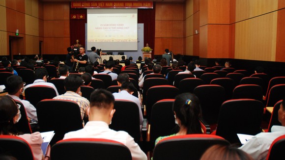 Bắt tay hỗ trợ hàng Việt vươn xa ảnh 2