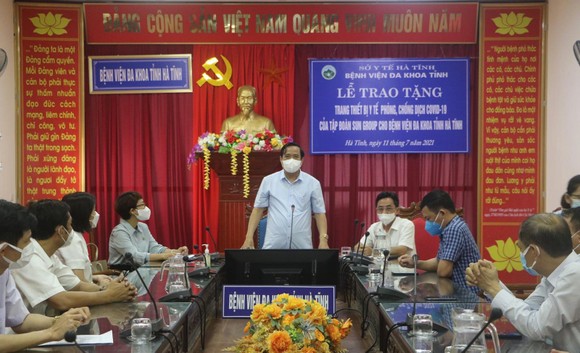 Sun Group trao tặng trang thiết bị y tế hỗ trợ điều trị Covid-19 trị giá hơn 31 tỷ đồng cho Hà Tĩnh ảnh 3