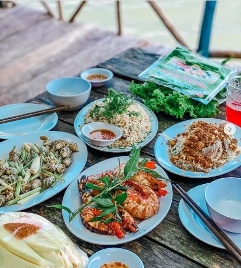 Ăn gì tại Phú Quốc dưới 200 nghìn và 24 giờ? ảnh 1