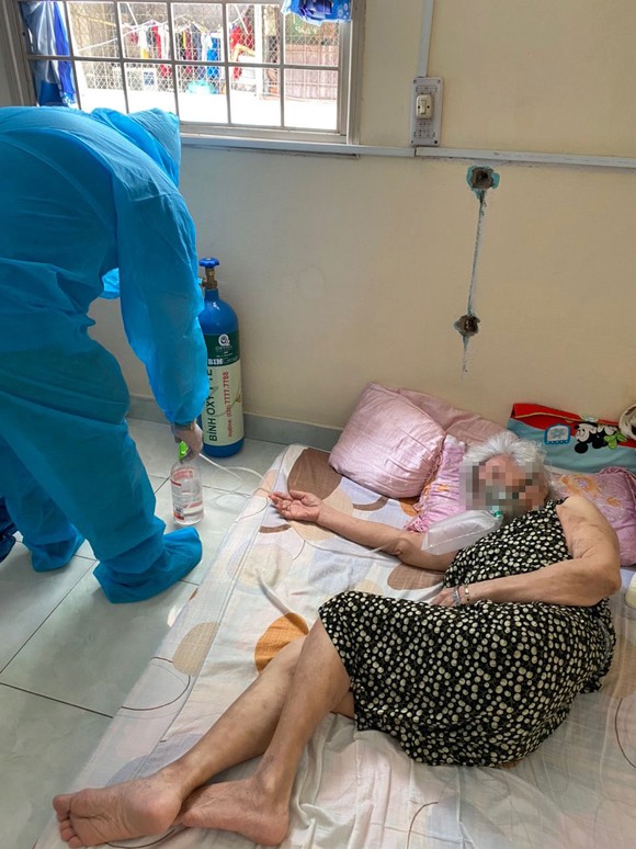 Hỗ trợ bình oxy miễn phí cho nhiều quận huyện và TP Thủ Đức ảnh 4