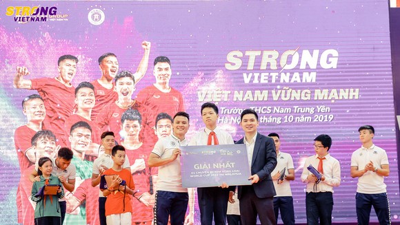 Cha con bầu Hiển và HanoiFC ủng hộ cho cuộc chiến chống Covid-19 thêm 4,5 tỷ đồng ảnh 1