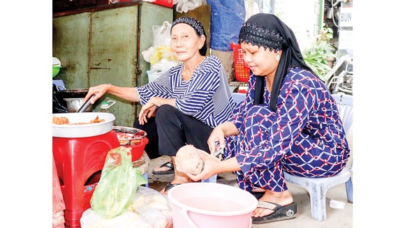 Xây yêu thương từ những điều giản dị ảnh 1