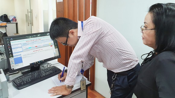 TPHCM: Tiền điện tăng do nhu cầu sử dụng tăng ảnh 1