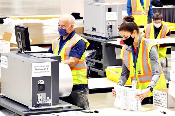 Bầu cử Tổng thống Mỹ 2020: Mong manh ranh giới chiến - bại ảnh 1