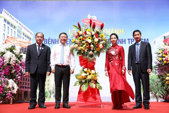 Đưa vào hoạt động bệnh viện tiêu chuẩn 5 sao tại TPHCM ảnh 1