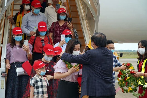 Vietjet khai thác loạt đường bay mới đến Đảo Ngọc xinh đẹp đón mùa hè sôi động ảnh 4
